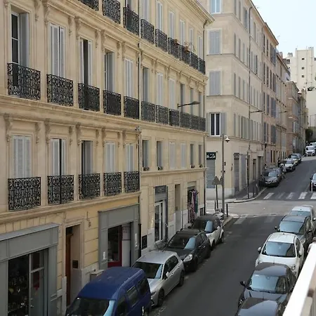 Apartment Longchamp -bel Hyper Centre